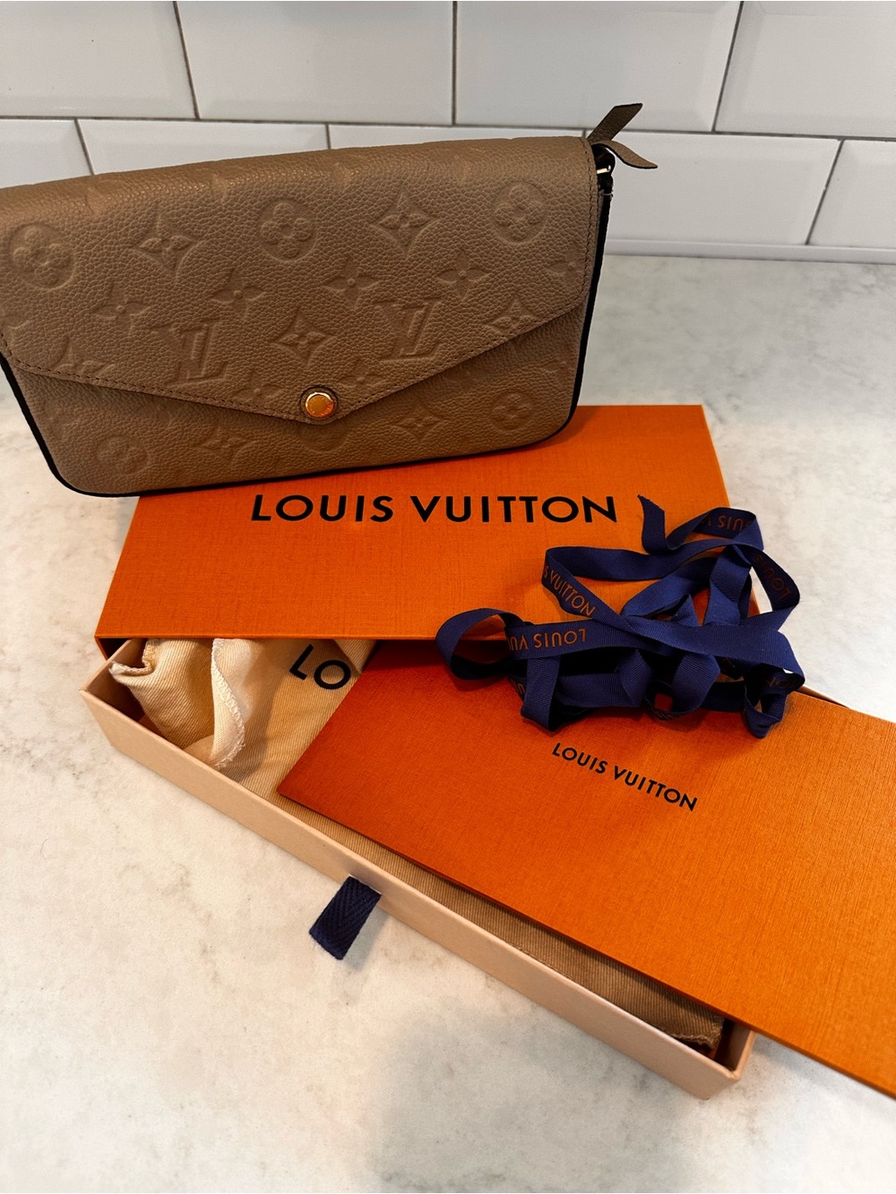Louis Vuitton Felicia Pochette